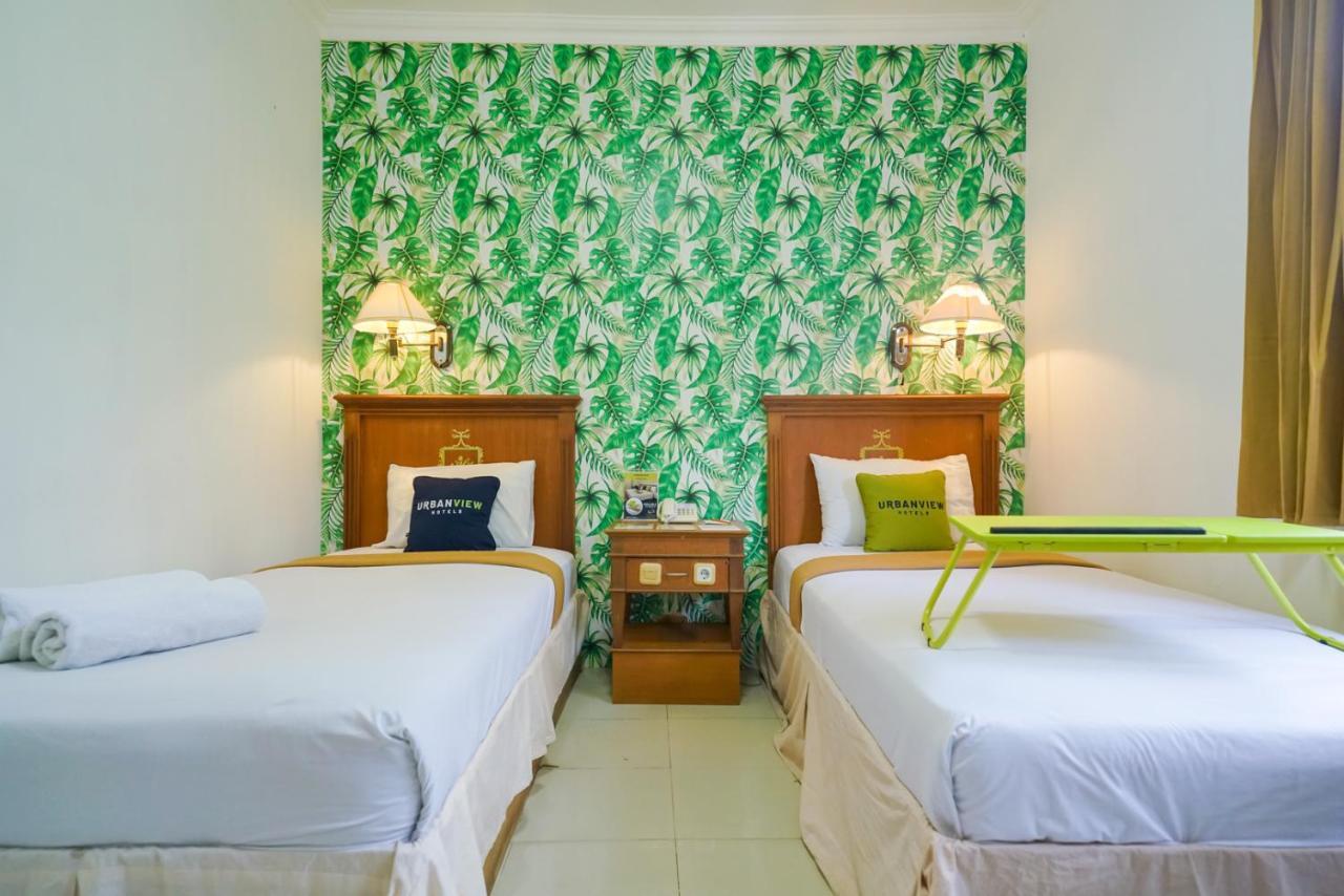 Urbanview By Millenium Hotel Pangkal Pinang Buitenkant foto