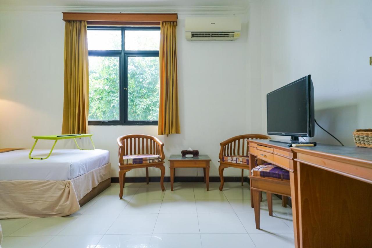 Urbanview By Millenium Hotel Pangkal Pinang Buitenkant foto