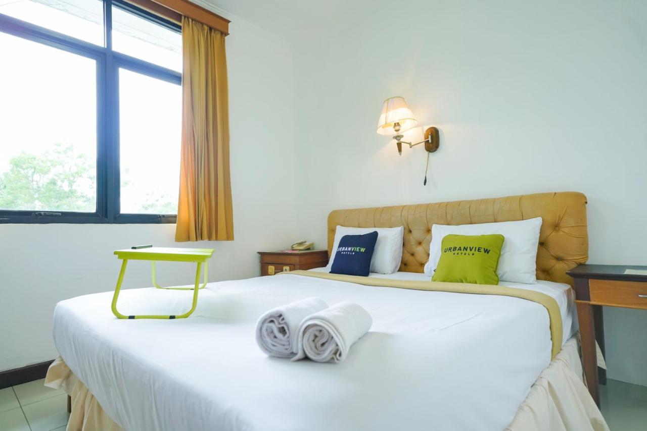 Urbanview By Millenium Hotel Pangkal Pinang Buitenkant foto